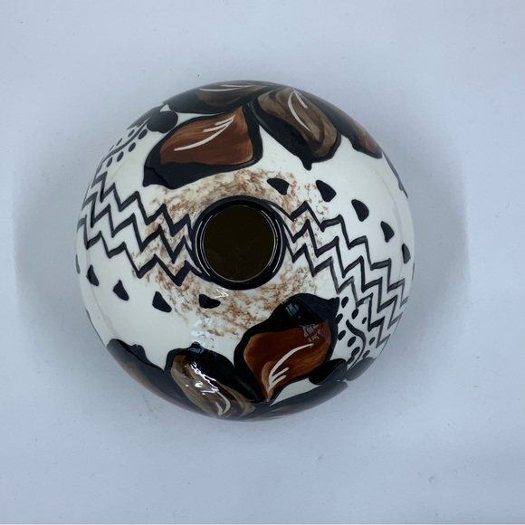 Hand painted pottery, signed by artist - Picture 4 of 7